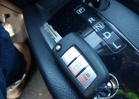 2015 Nissan Rogue S из США, поврежденный, VIN KNMAT2MV5FP528436